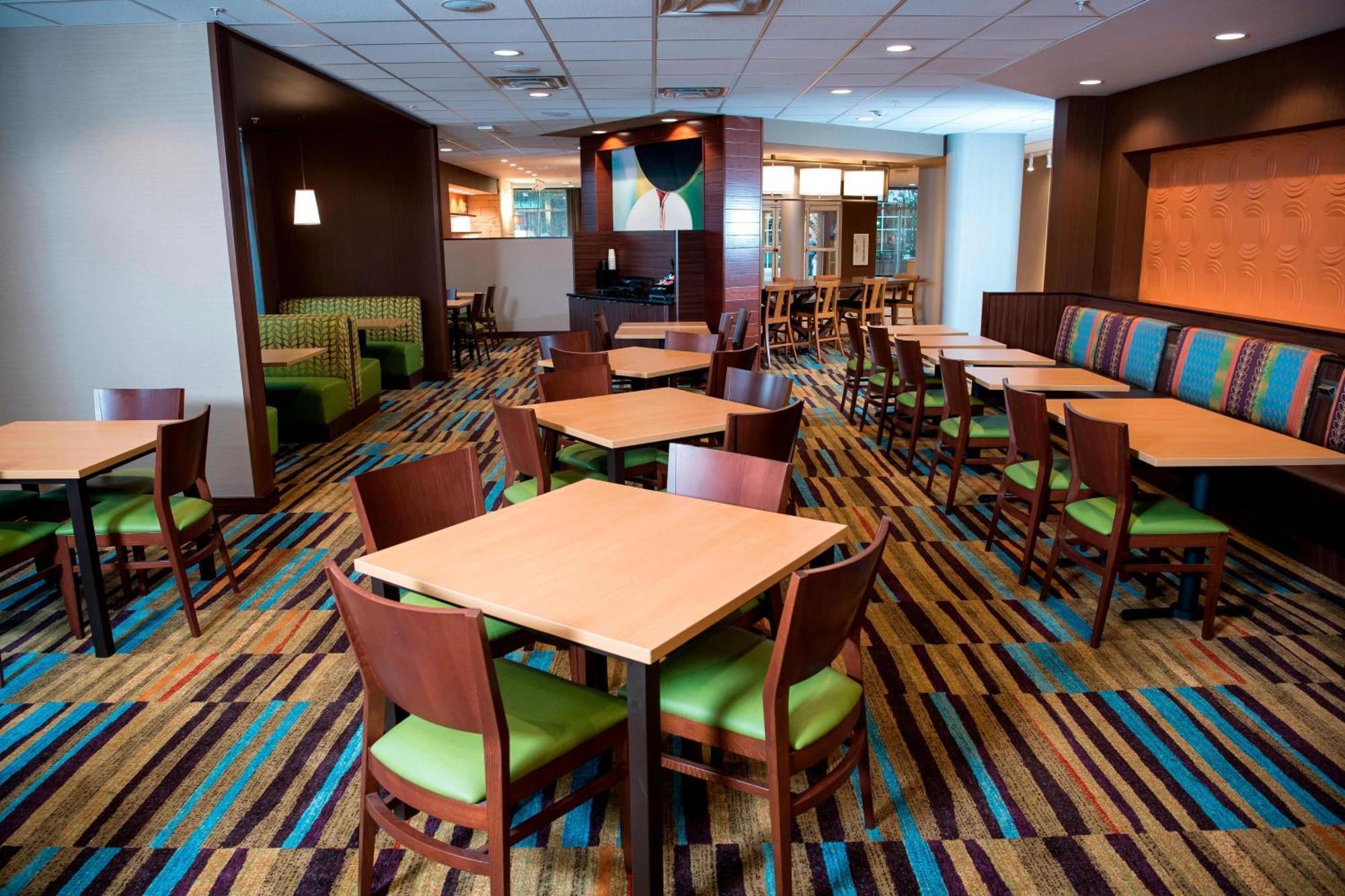 Fairfield Inn & Suites By Marriott Cincinnati Uptown/University Area Eksteriør billede