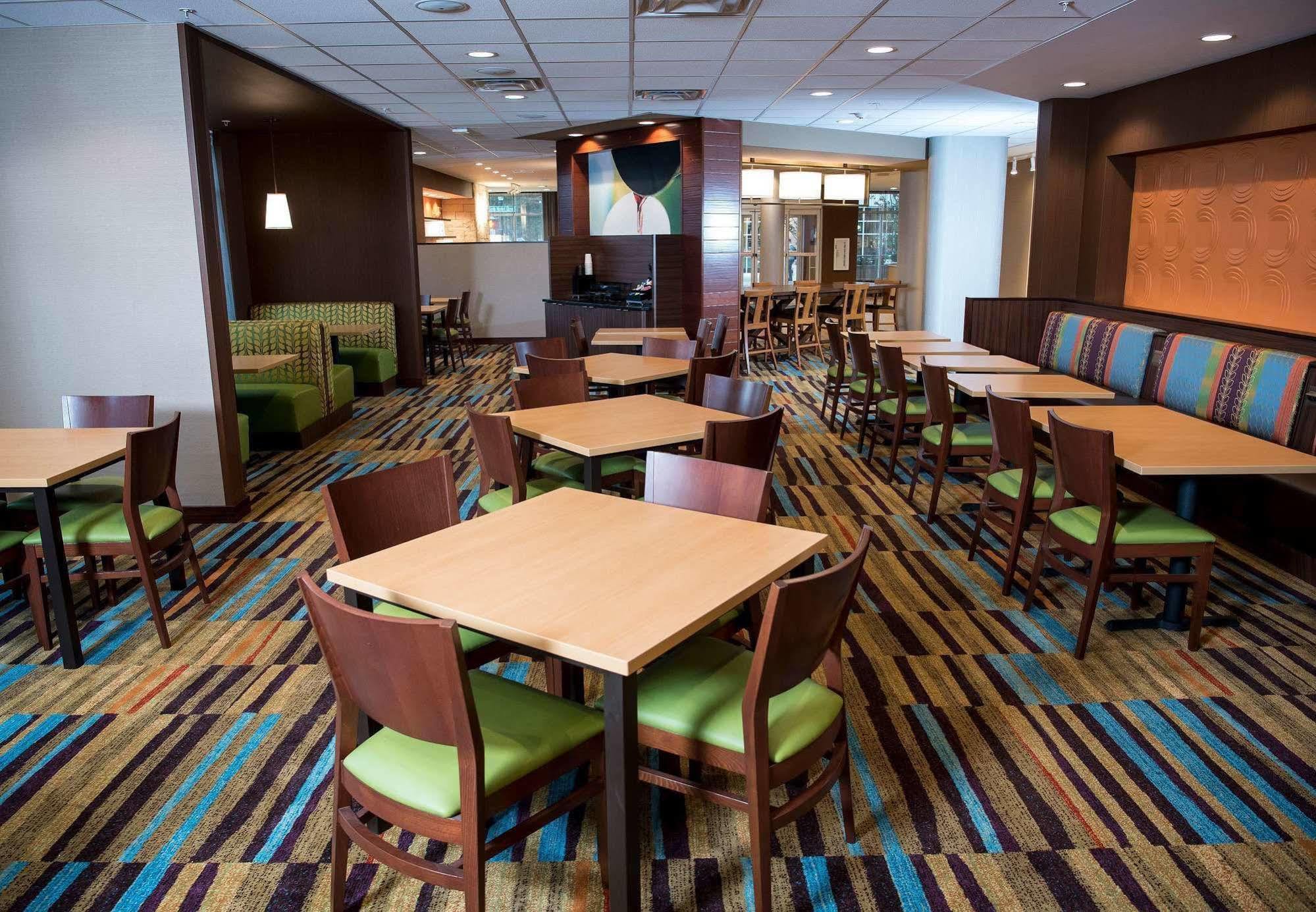 Fairfield Inn & Suites By Marriott Cincinnati Uptown/University Area Eksteriør billede