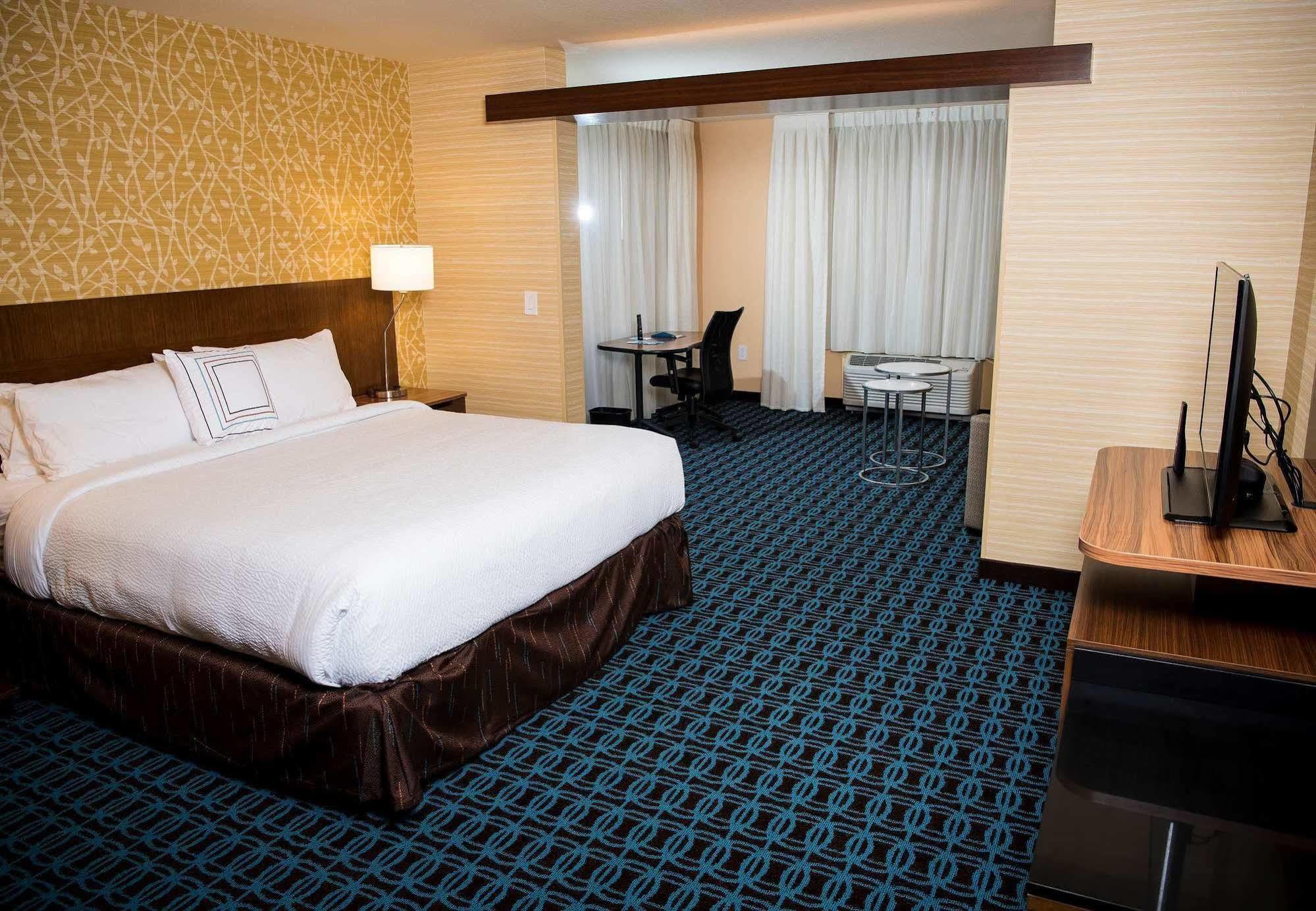 Fairfield Inn & Suites By Marriott Cincinnati Uptown/University Area Eksteriør billede